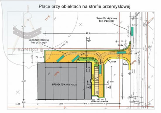 Plac przy obiektach na strefie przemysłowej